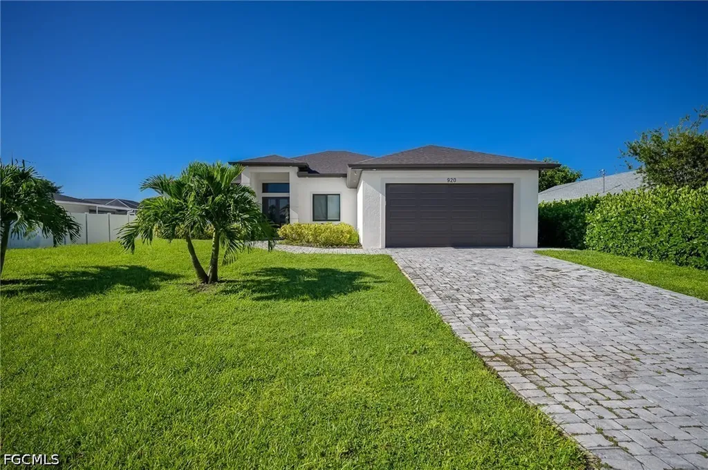 920 SE 15th Terrace Cape Coral FL 33990
