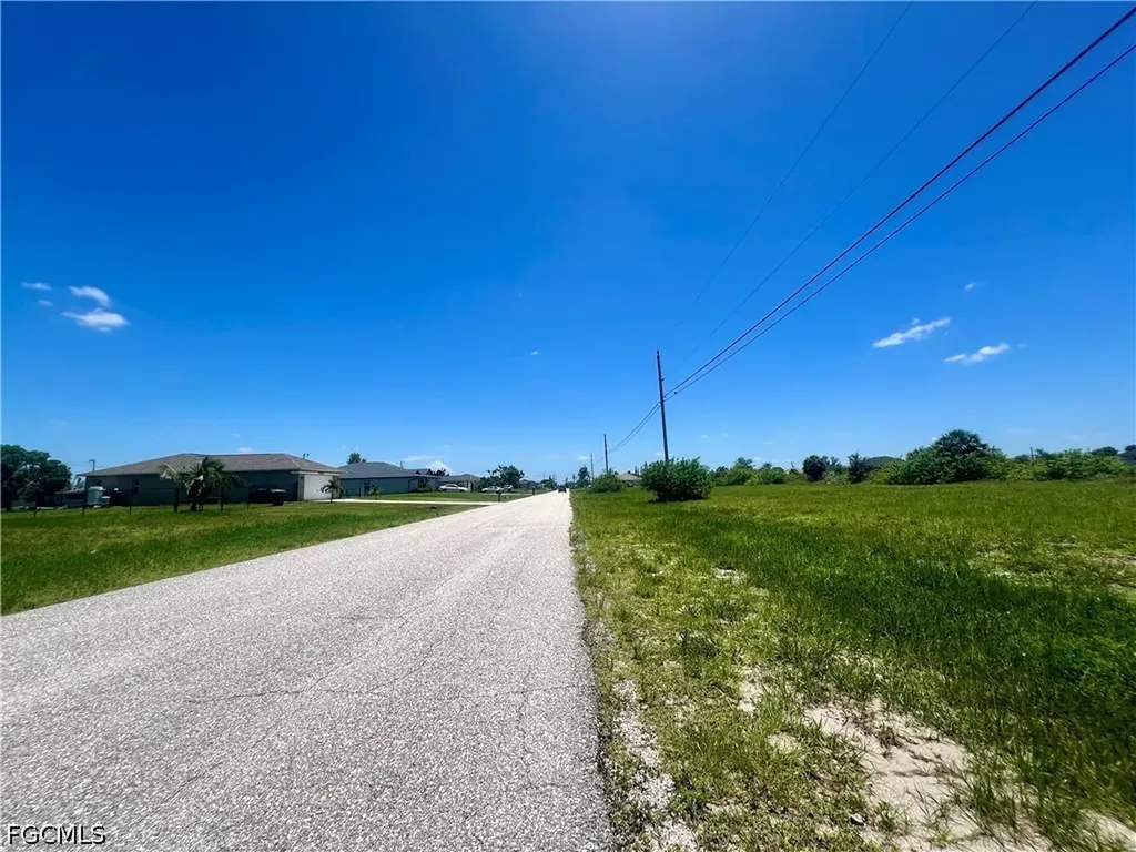 2208 NE 6th Avenue Cape Coral FL 33909
