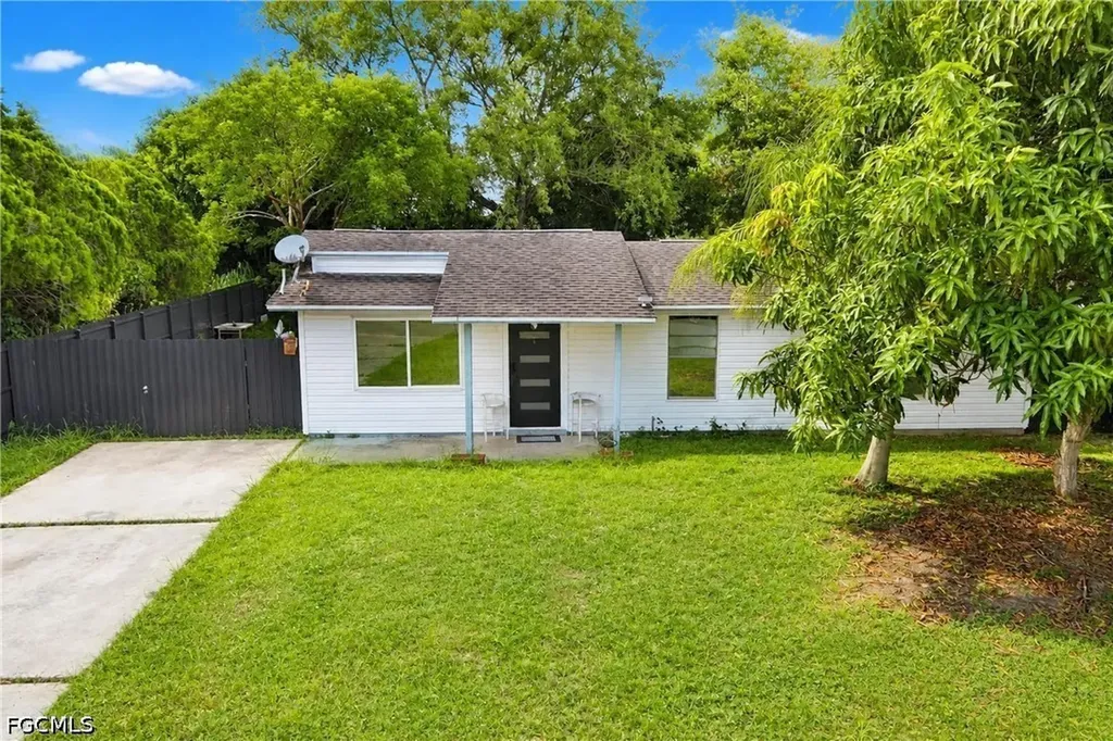 480 Valley Drive Lehigh Acres FL 33936