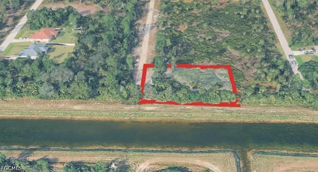 6000 Tena Avenue N Lehigh Acres FL 33971