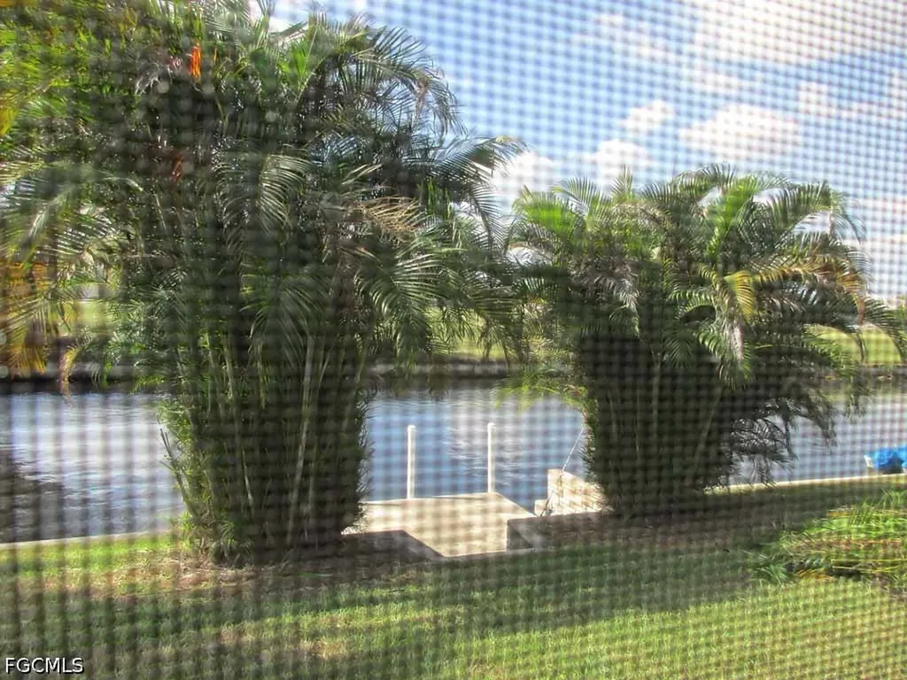1510 SE 11th Place Cape Coral FL 33990
