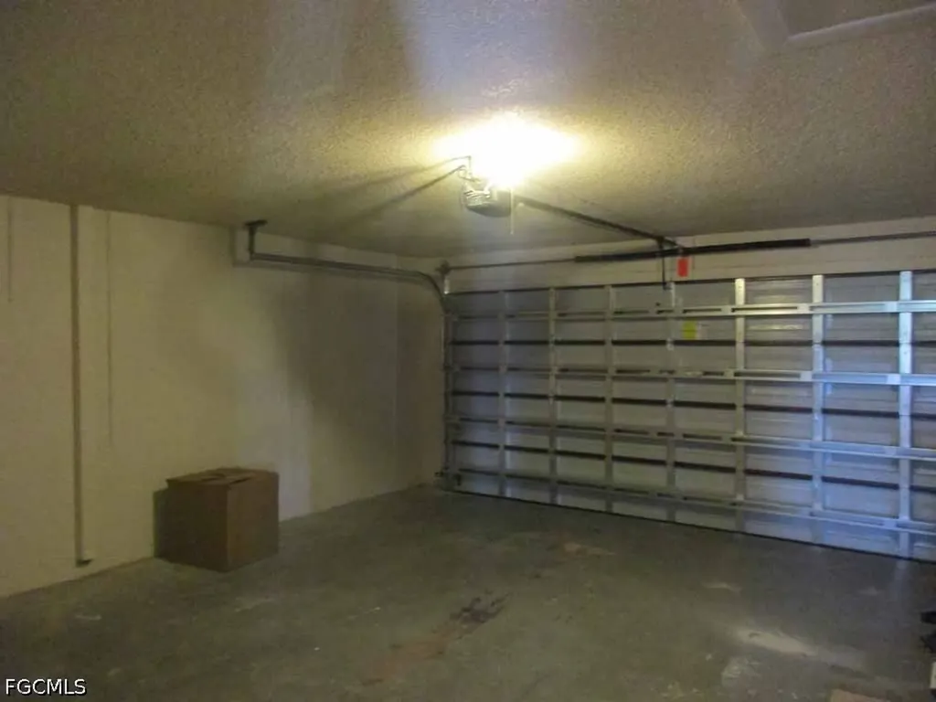 1510 SE 11th Place Cape Coral FL 33990