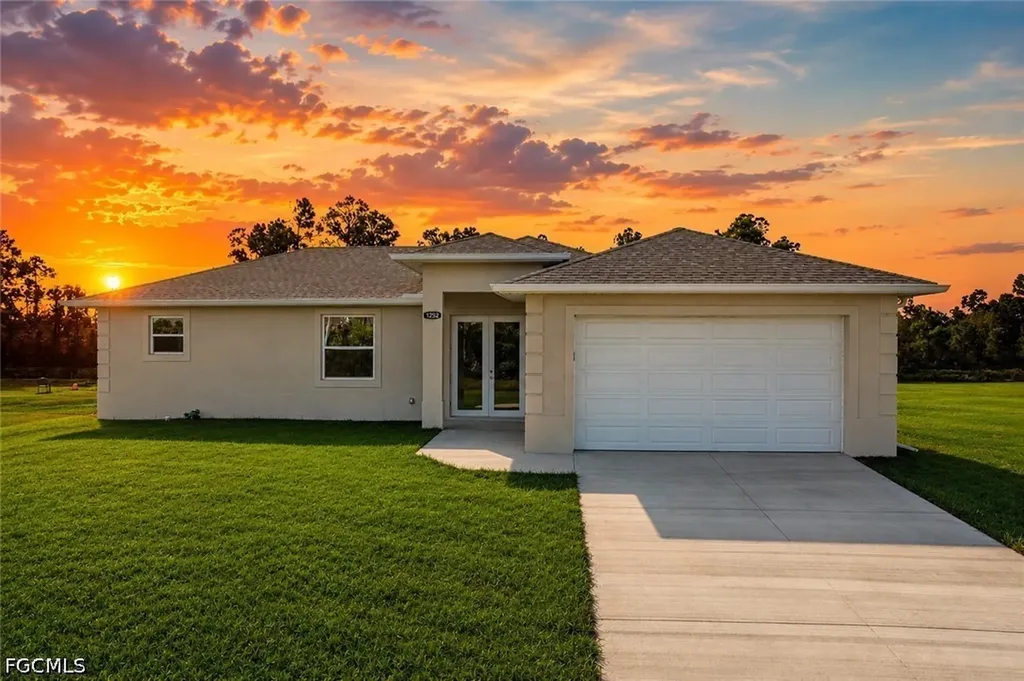 1252 Edna Street E Lehigh Acres FL 33974