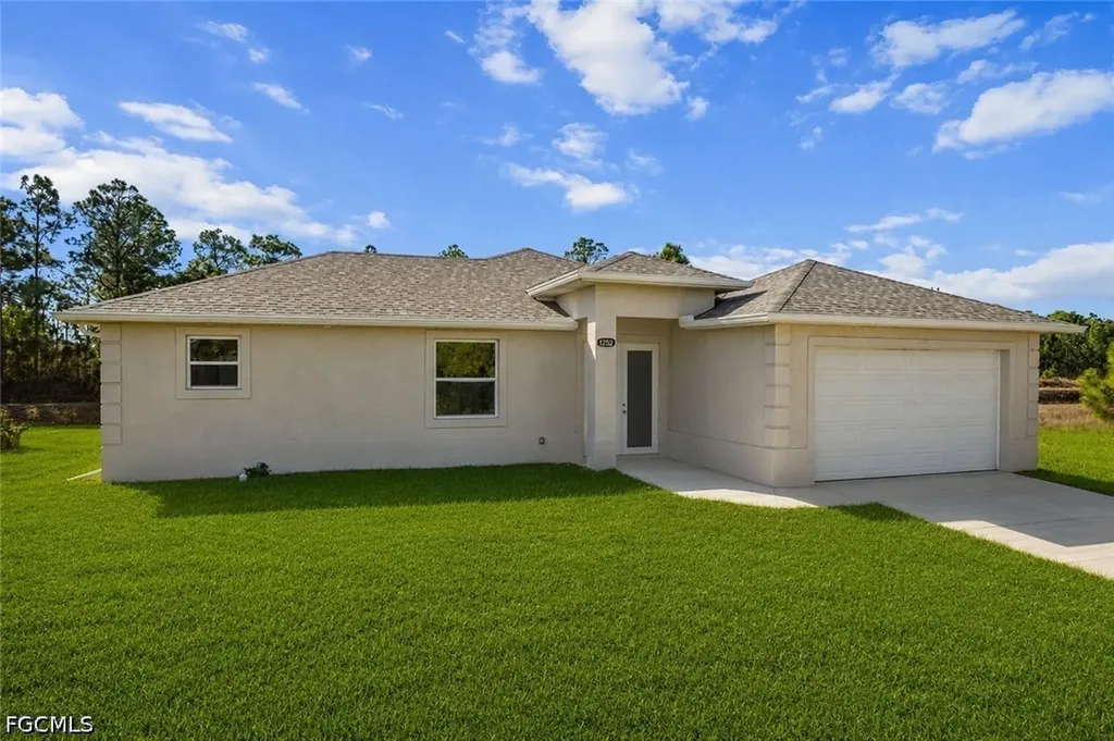 1252 Edna Street E Lehigh Acres FL 33974
