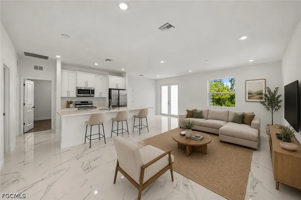 1252 Edna Street E Lehigh Acres FL 33974