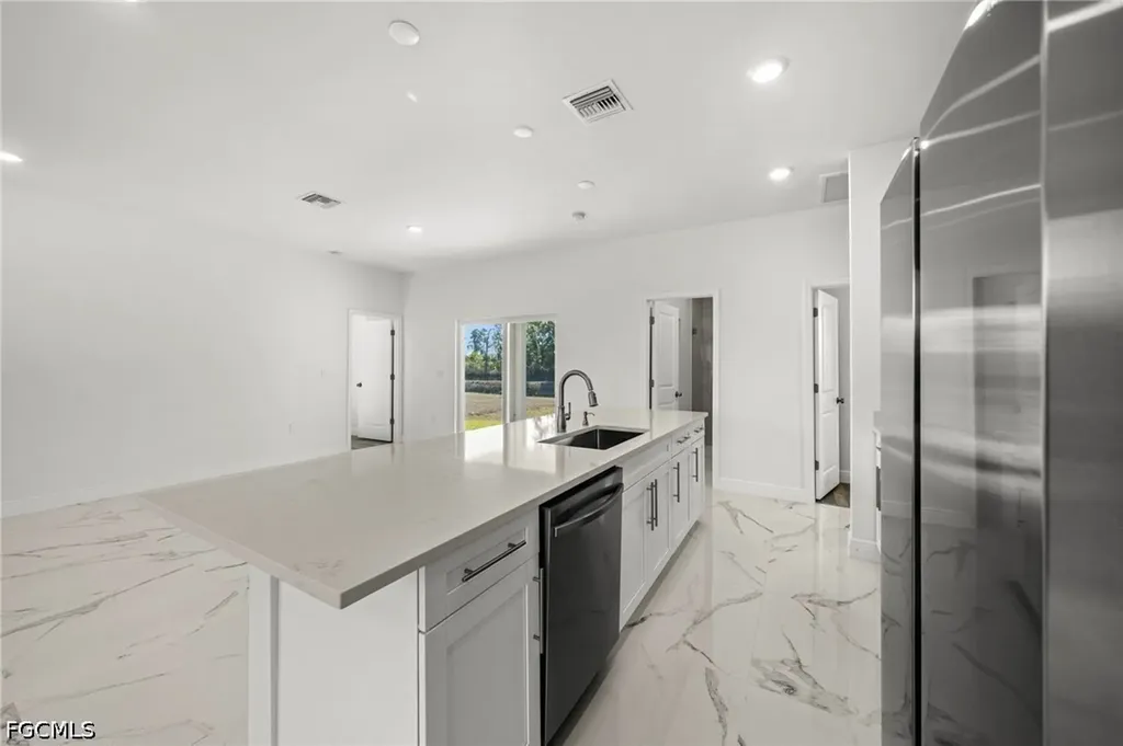 1252 Edna Street E Lehigh Acres FL 33974