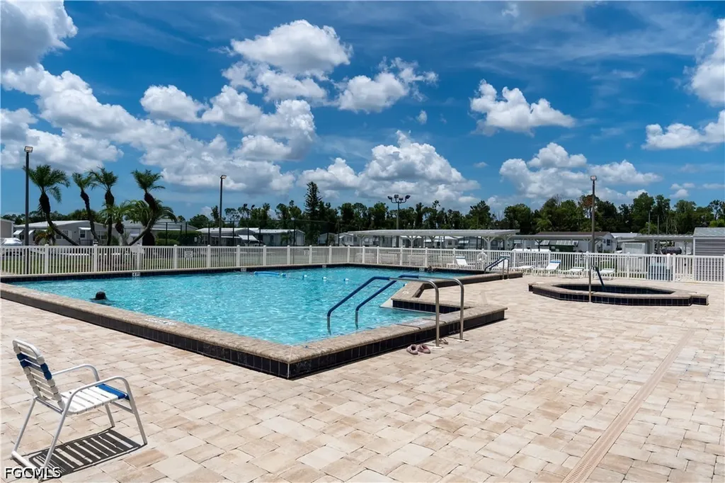 183 Caravan Circle North Fort Myers FL 33903