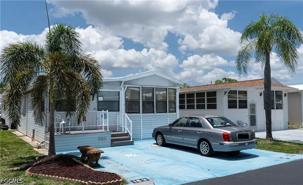 183 Caravan Circle North Fort Myers FL 33903