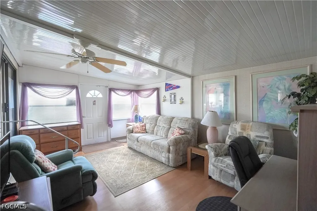 183 Caravan Circle North Fort Myers FL 33903