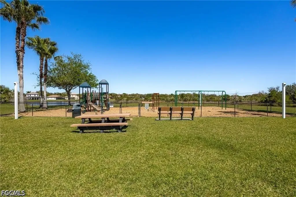 12074 Country Day Circle Fort Myers FL 33913