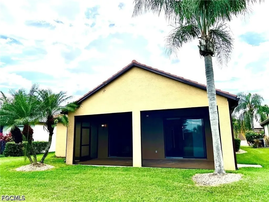 12074 Country Day Circle Fort Myers FL 33913