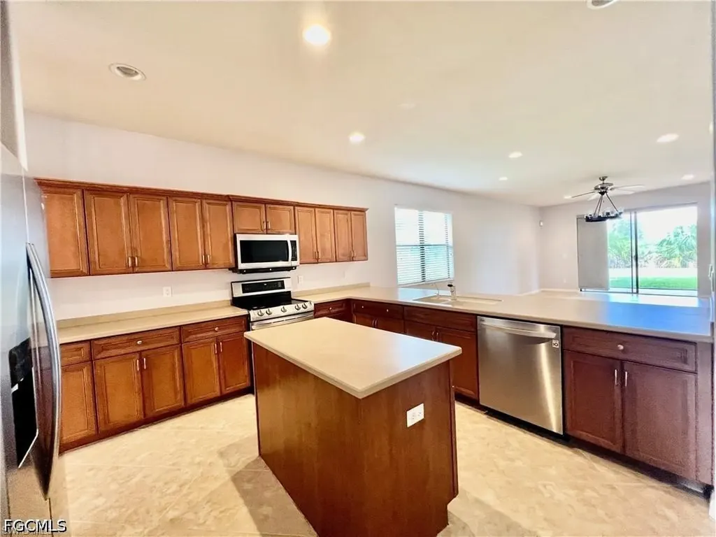 12074 Country Day Circle Fort Myers FL 33913