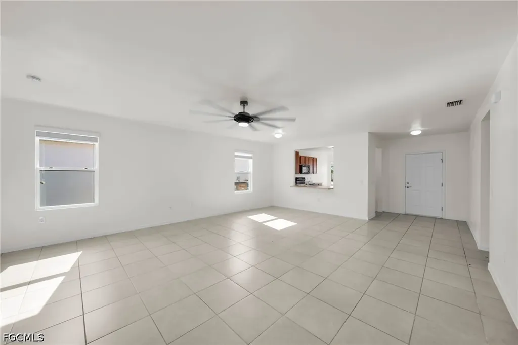 3477 Acapulco Circle Cape Coral FL 33909