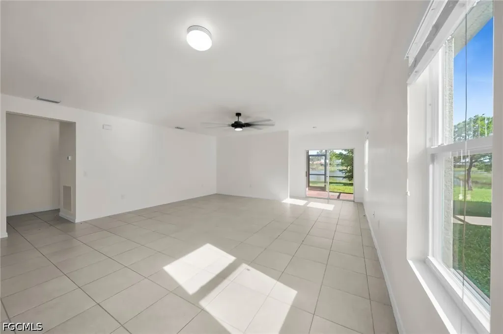 3477 Acapulco Circle Cape Coral FL 33909