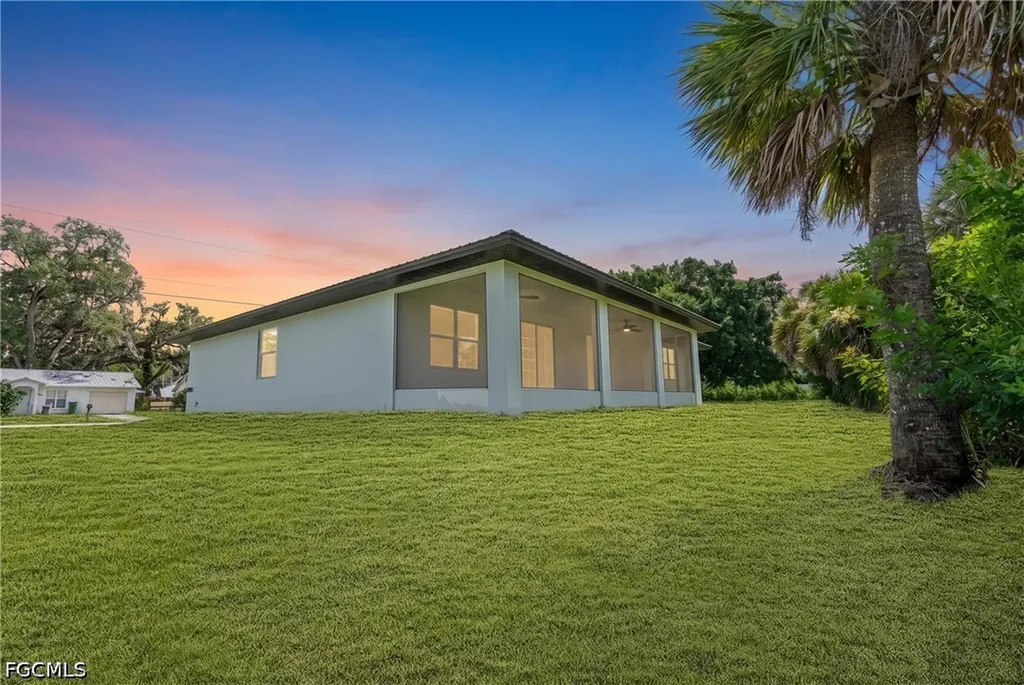 335 4th Avenue Labelle FL 33935