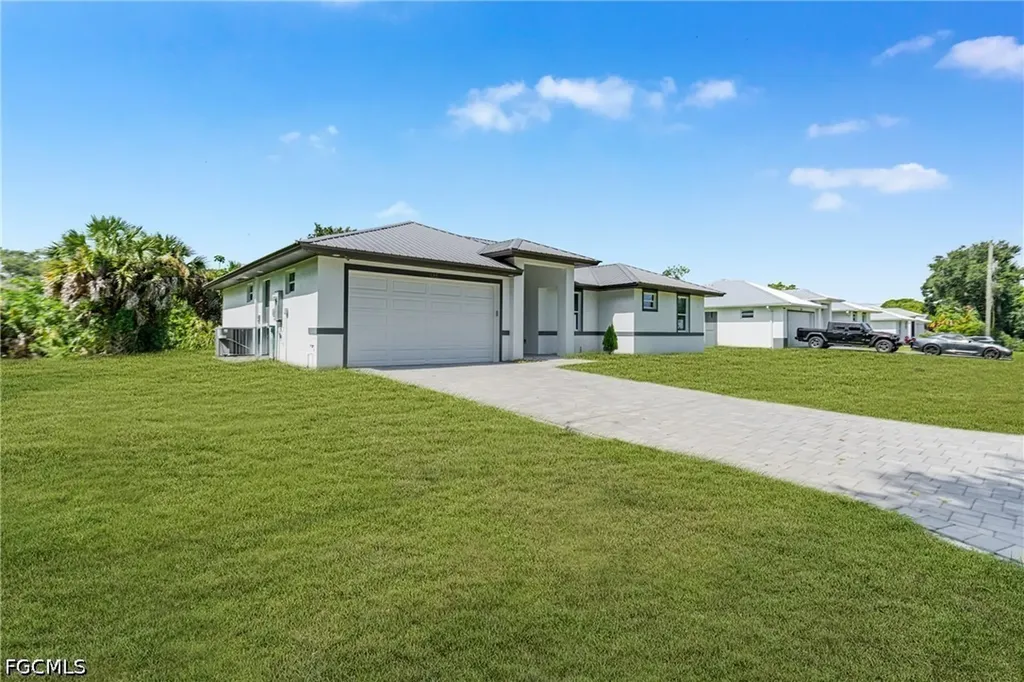 335 4th Avenue Labelle FL 33935