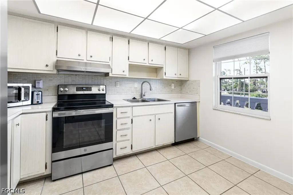 1830 Brantley Road Fort Myers FL 33907