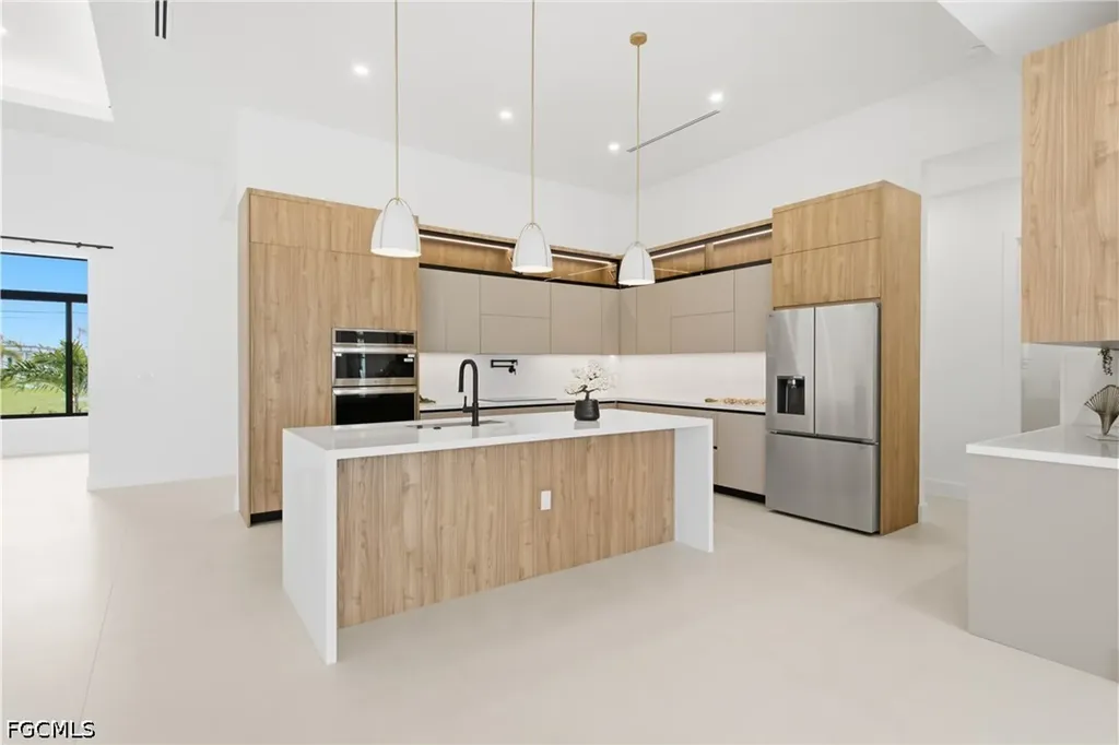 114 SW 36th Place Cape Coral FL 33991