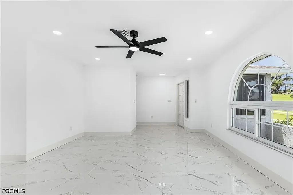 1306 SE 21st Lane Cape Coral FL 33990