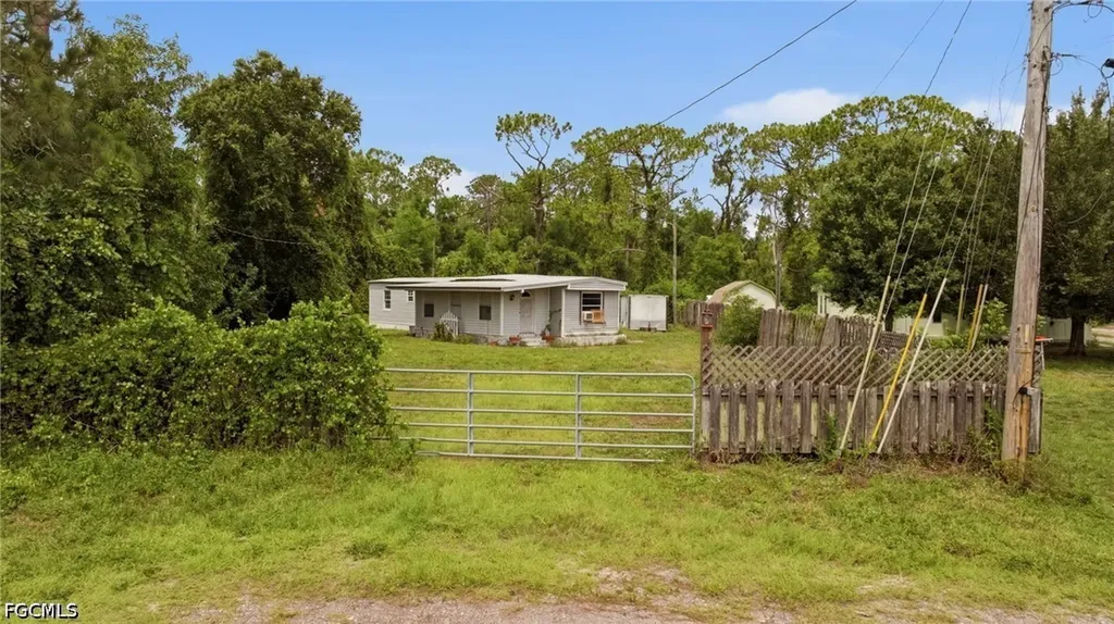 18341 Wayne Drive North Fort Myers FL 33917