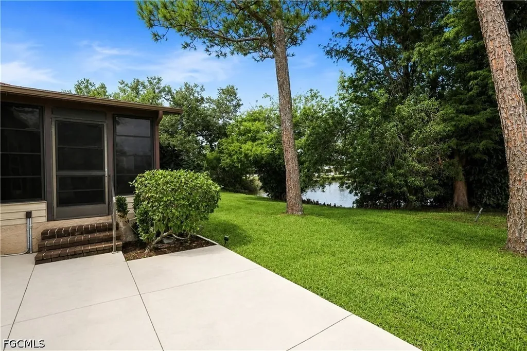 10421 Circle Pine Road North Fort Myers FL 33903
