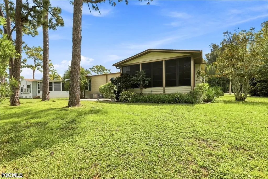 10421 Circle Pine Road North Fort Myers FL 33903