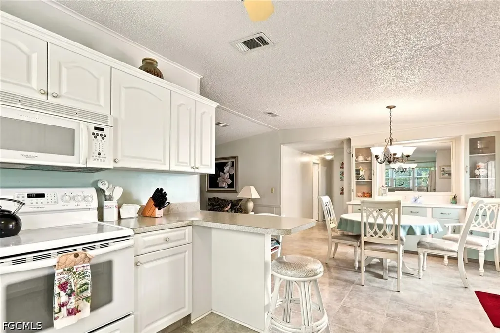 10421 Circle Pine Road North Fort Myers FL 33903