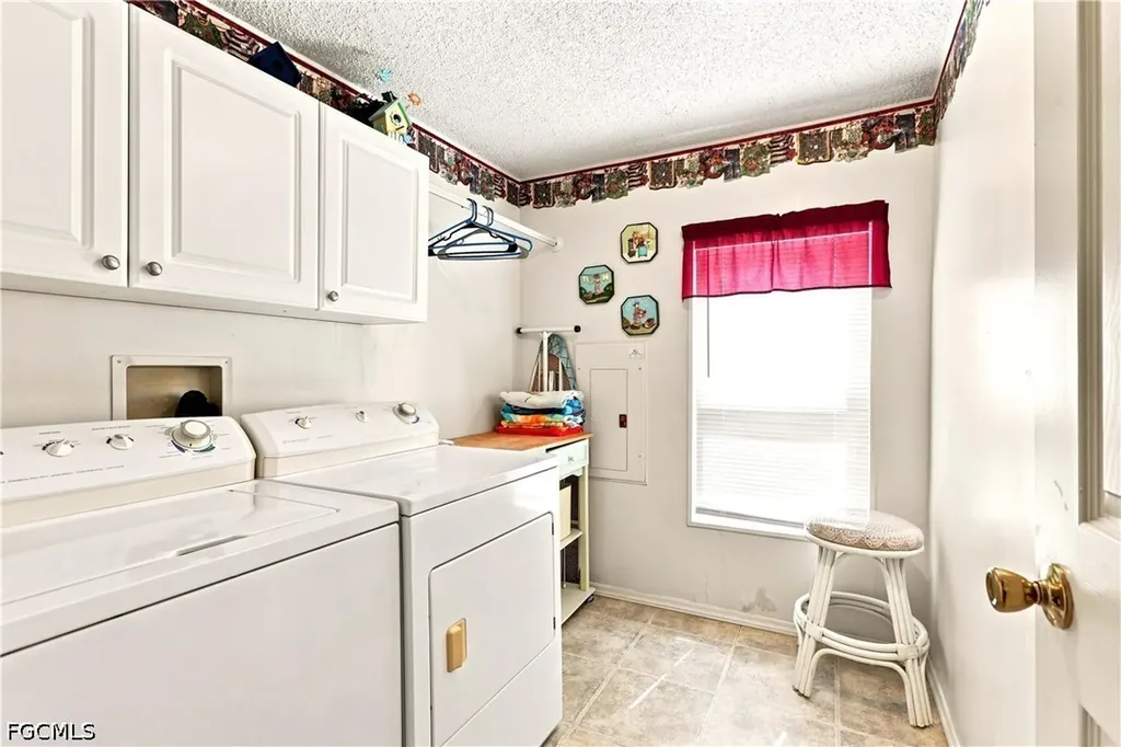 10421 Circle Pine Road North Fort Myers FL 33903