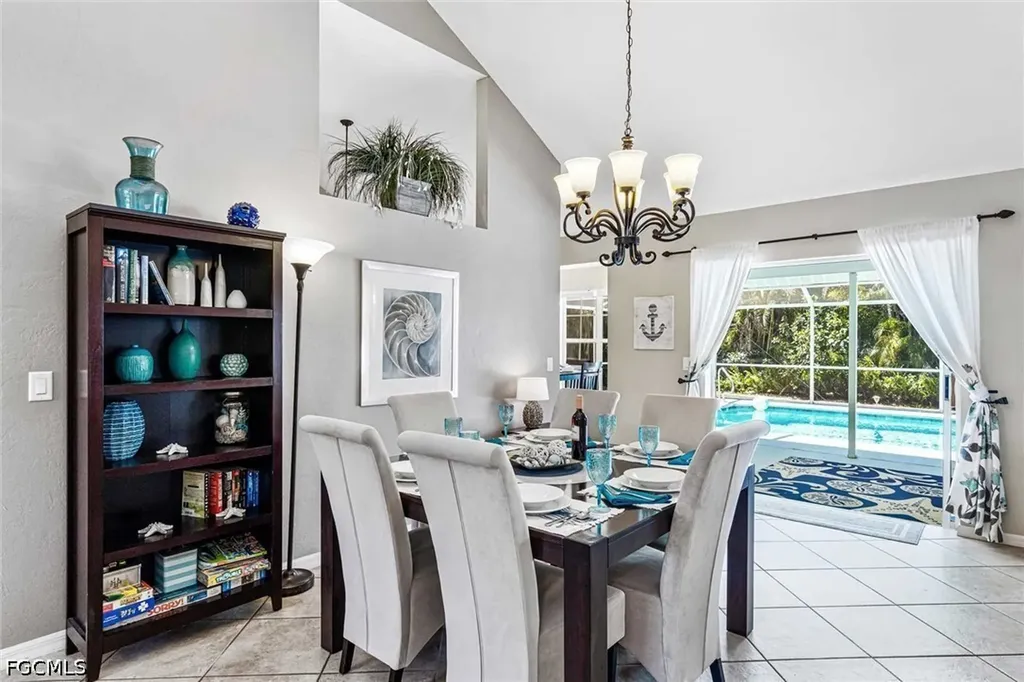 620 SE 21st Terrace Cape Coral FL 33990
