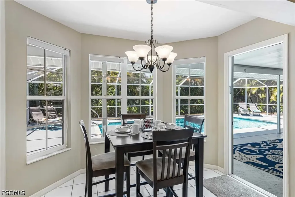 620 SE 21st Terrace Cape Coral FL 33990