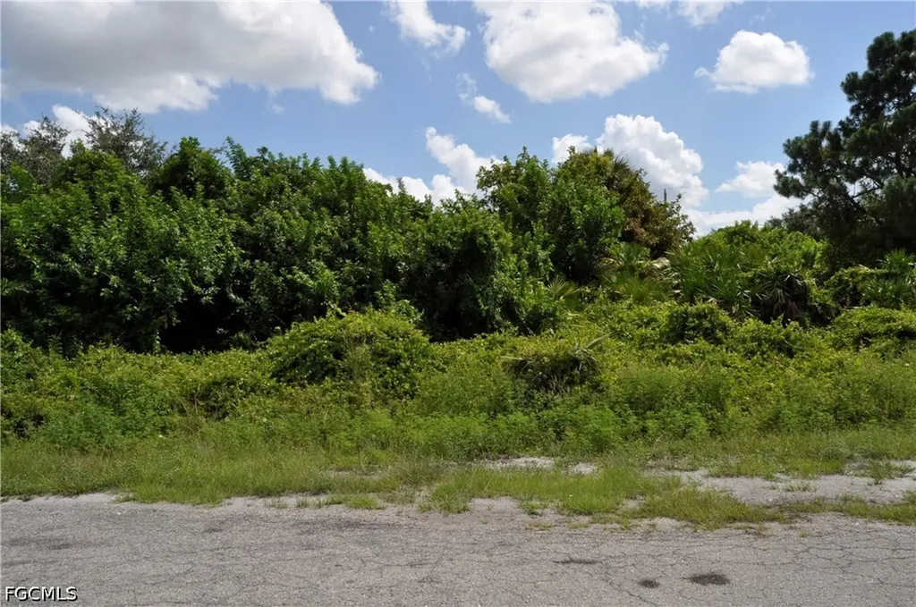 1109 Bard Court Fort Myers FL 33913