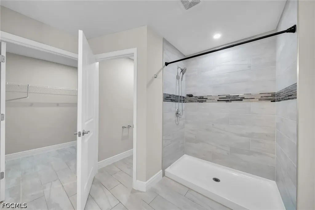 4326 NE 24th Place Cape Coral FL 33909