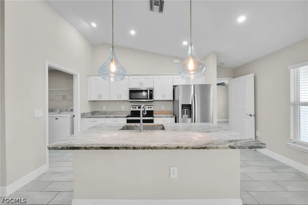 4326 NE 24th Place Cape Coral FL 33909