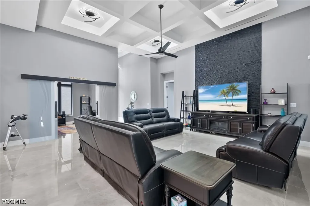 3106 NW 45th Place Cape Coral FL 33993