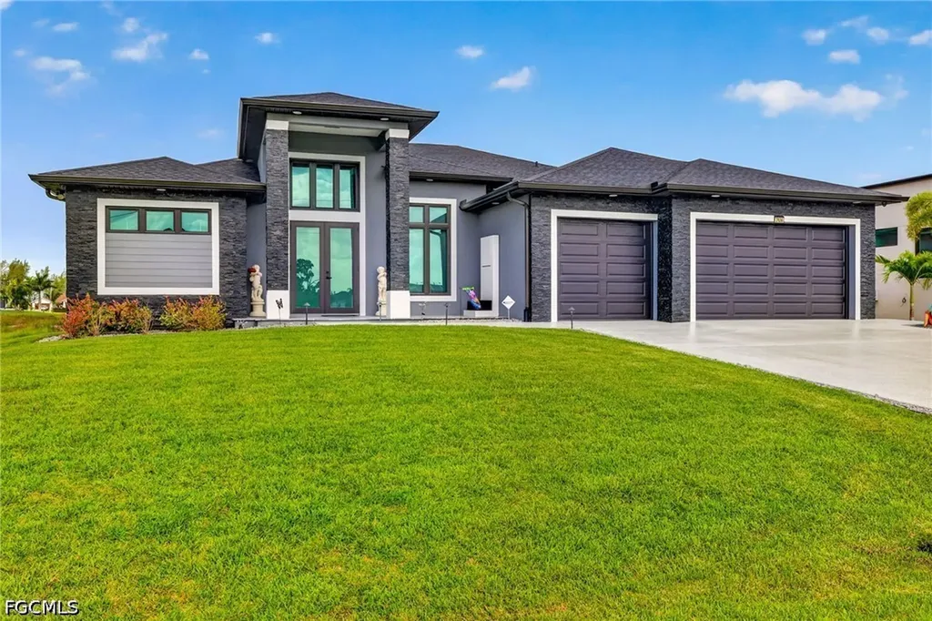 3106 NW 45th Place Cape Coral FL 33993