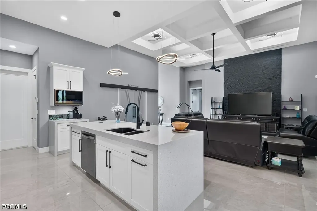 3106 NW 45th Place Cape Coral FL 33993