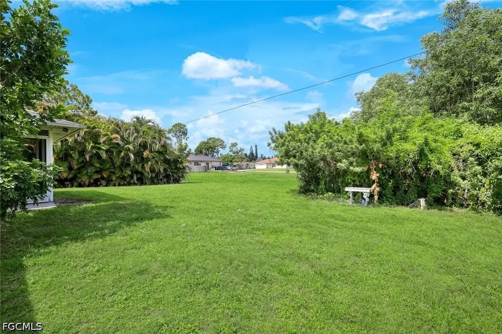 18428 Fuchsia Road Fort Myers FL 33967