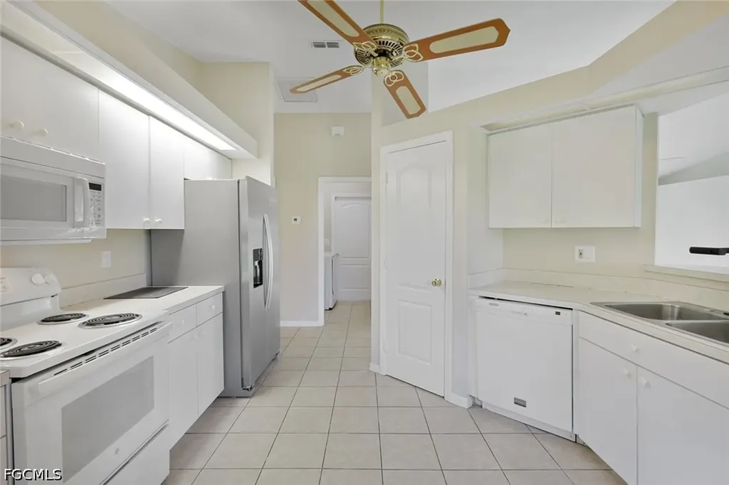 18428 Fuchsia Road Fort Myers FL 33967