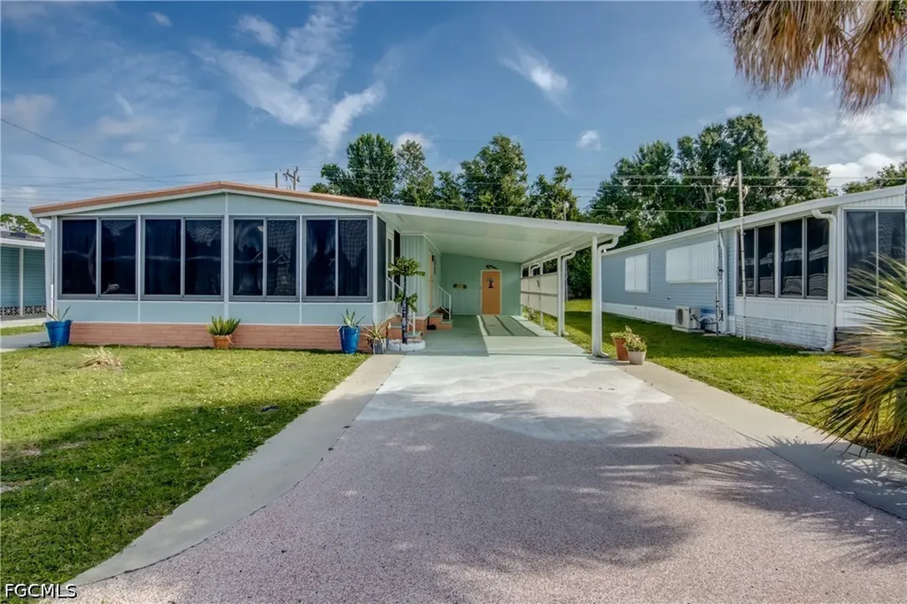 229 Shrub Lane N North Fort Myers FL 33917