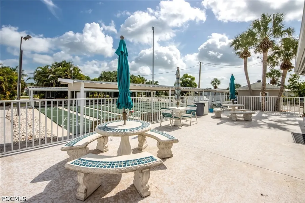 229 Shrub Lane N North Fort Myers FL 33917