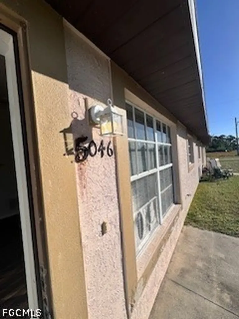 5046 Bolt Lane Lehigh Acres FL 33973