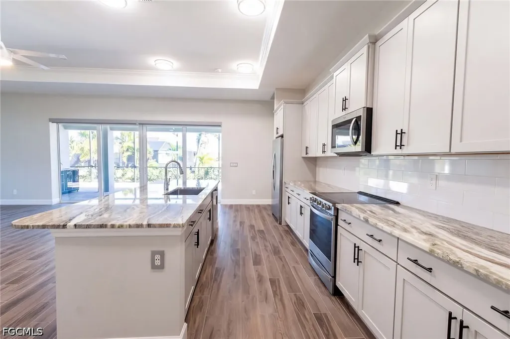 713 NW 37th Avenue Cape Coral FL 33993