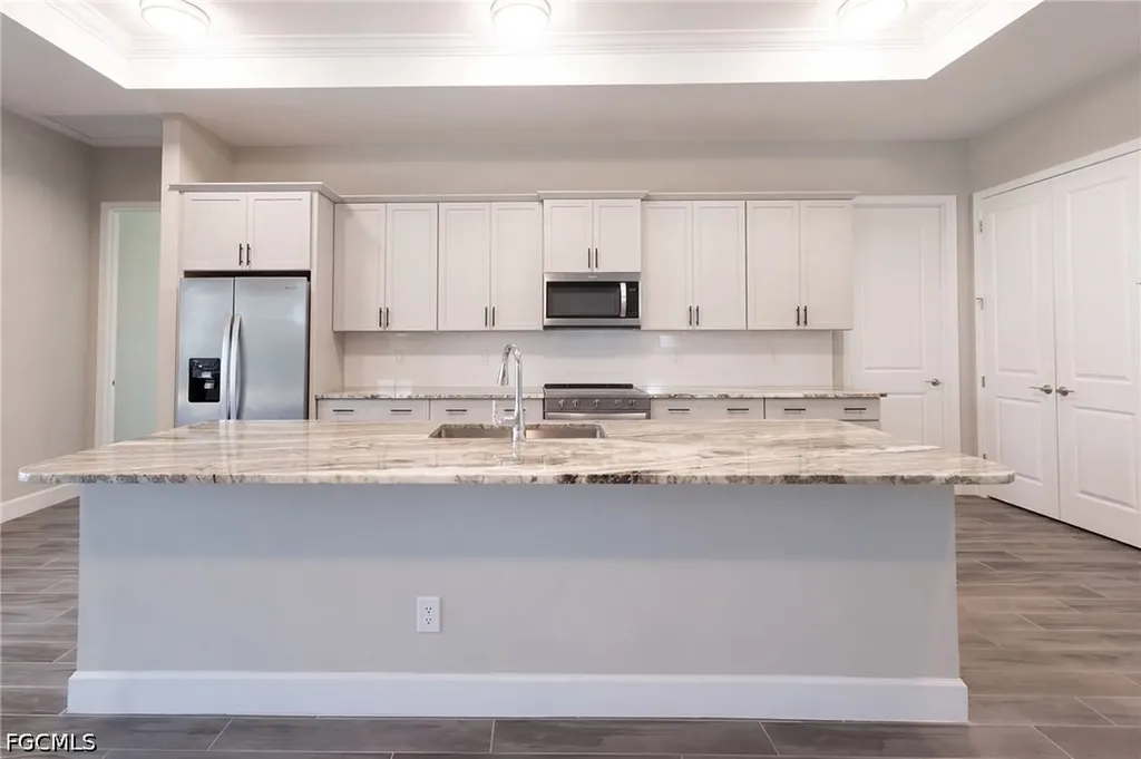713 NW 37th Avenue Cape Coral FL 33993