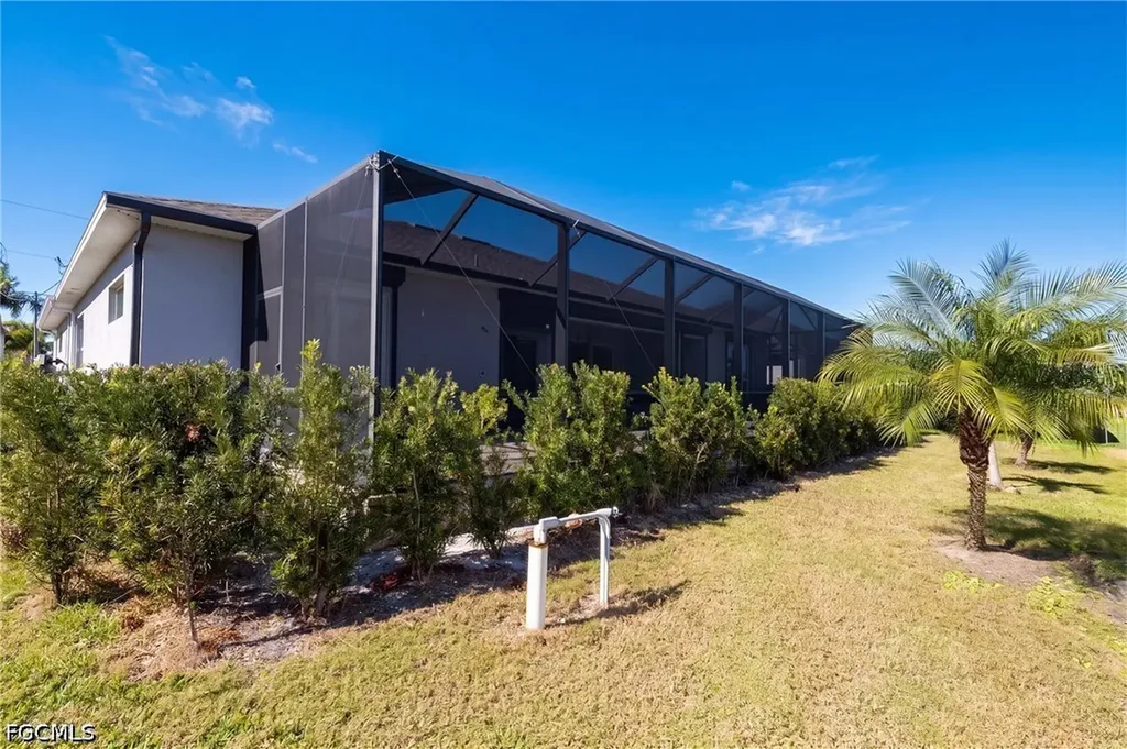 713 NW 37th Avenue Cape Coral FL 33993