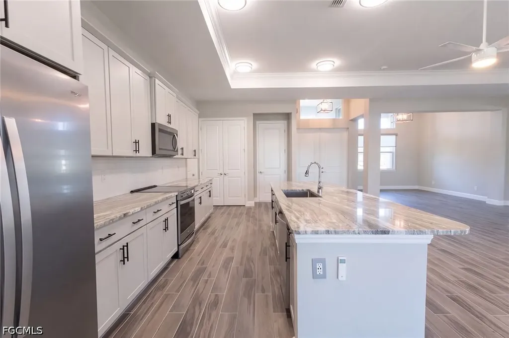 713 NW 37th Avenue Cape Coral FL 33993