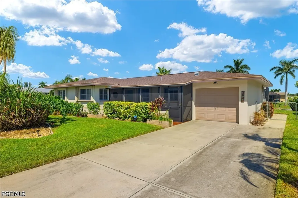 3021 SE 17th Avenue Cape Coral FL 33904