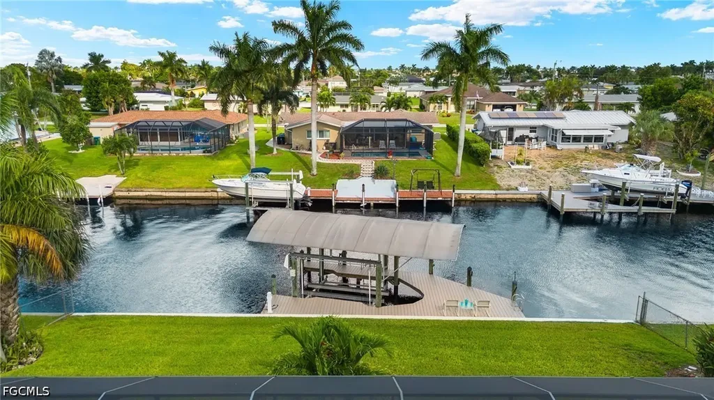 3021 SE 17th Avenue Cape Coral FL 33904
