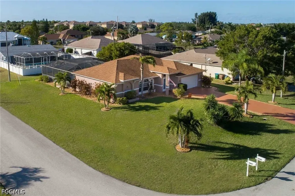 3832 SW 20th Avenue Cape Coral FL 33914