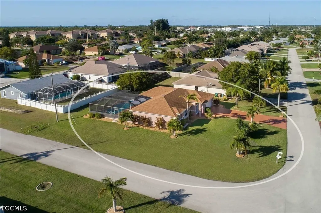 3832 SW 20th Avenue Cape Coral FL 33914