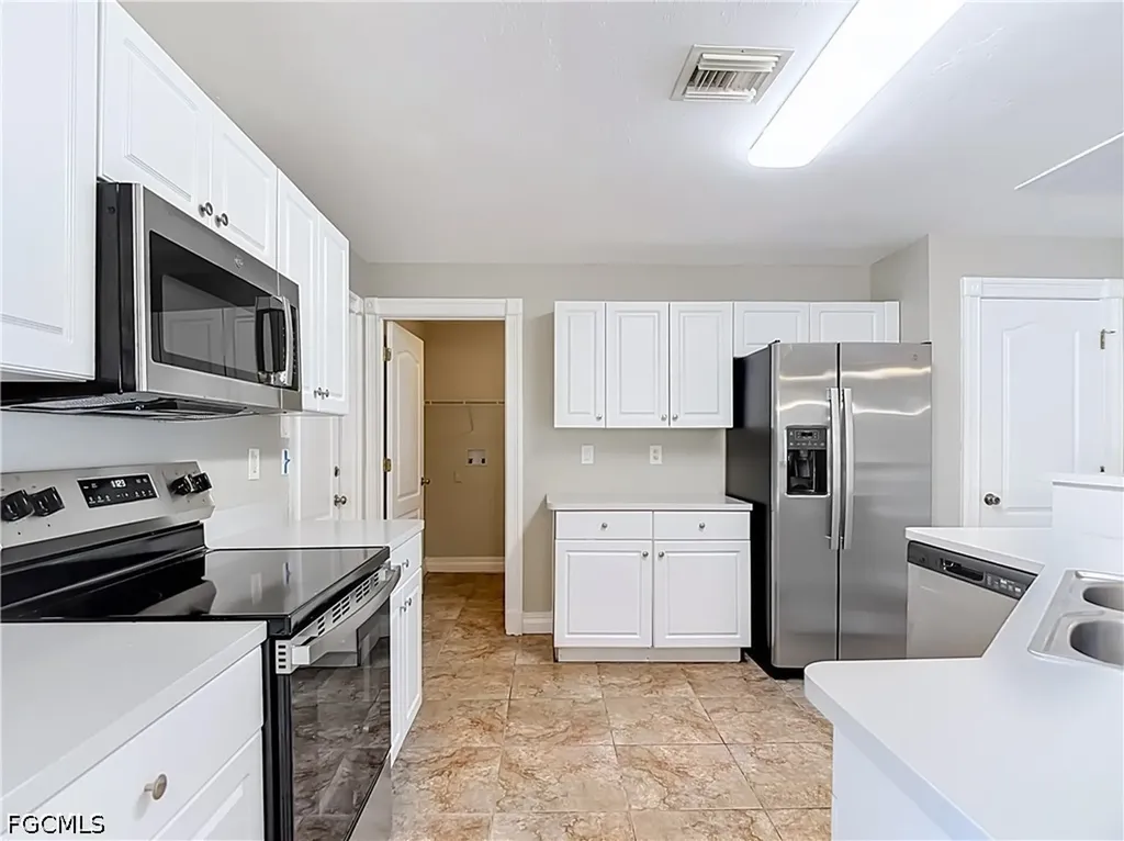3027 38th Street SW Lehigh Acres FL 33976